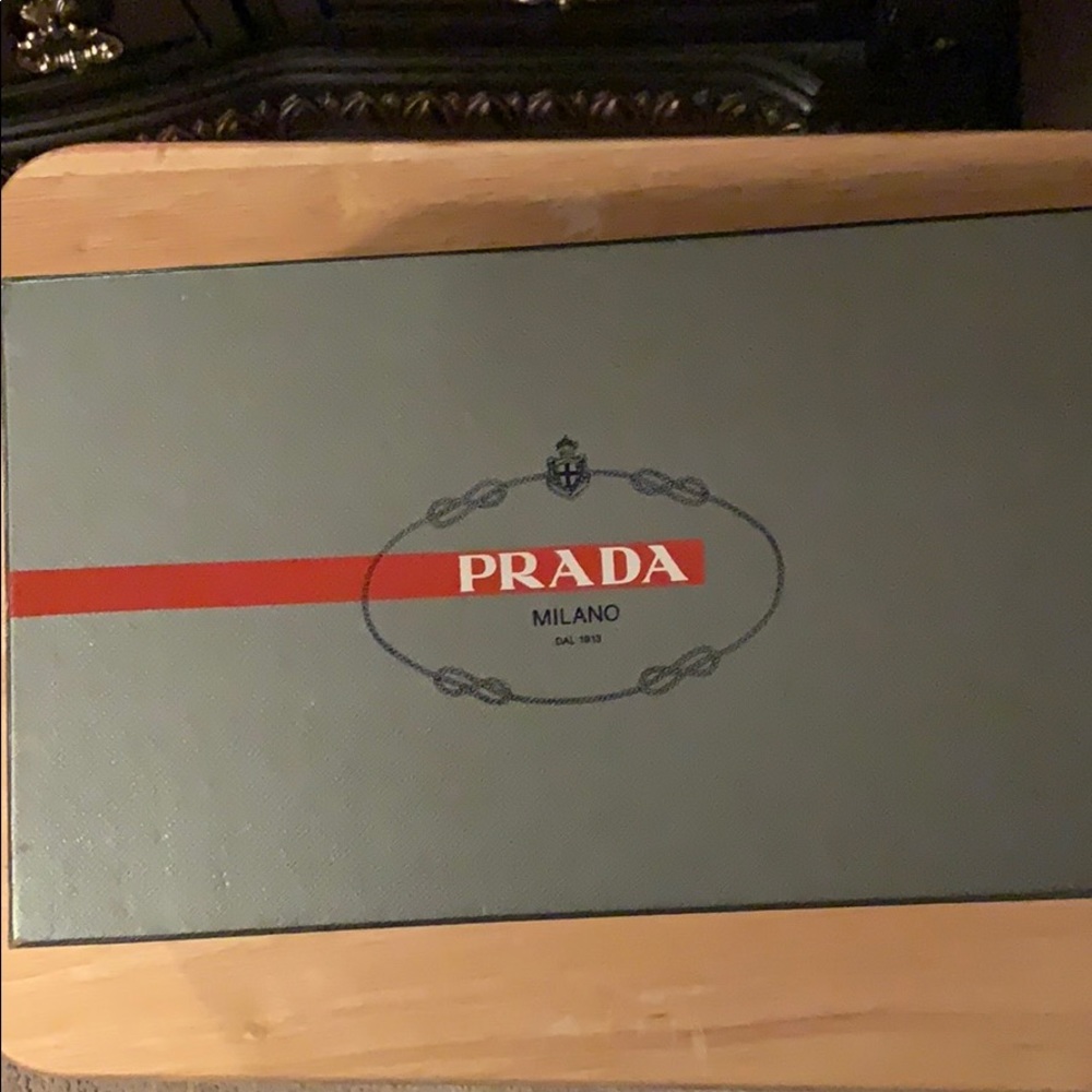 PRE-OWNED AUTHENTIC MEN’S Prada SHOES